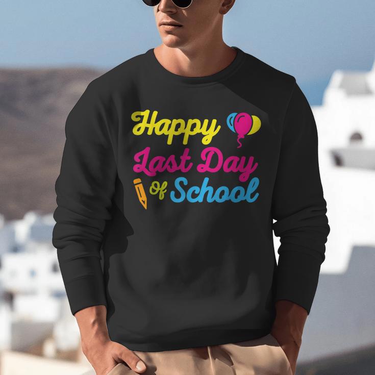 Happy Last Day Of School Graduation Teacher Students T-Shirt Unisex Sweatshirt