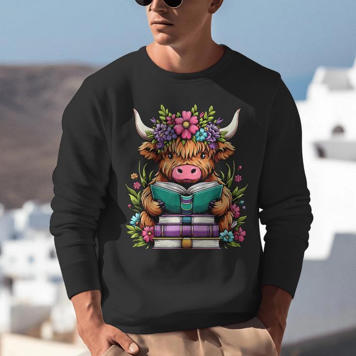 Highland Cow Book Floral Bookworm Unisex Sweatshirt Highland Cow Book Floral Bookworm Unisex Sweatshirt