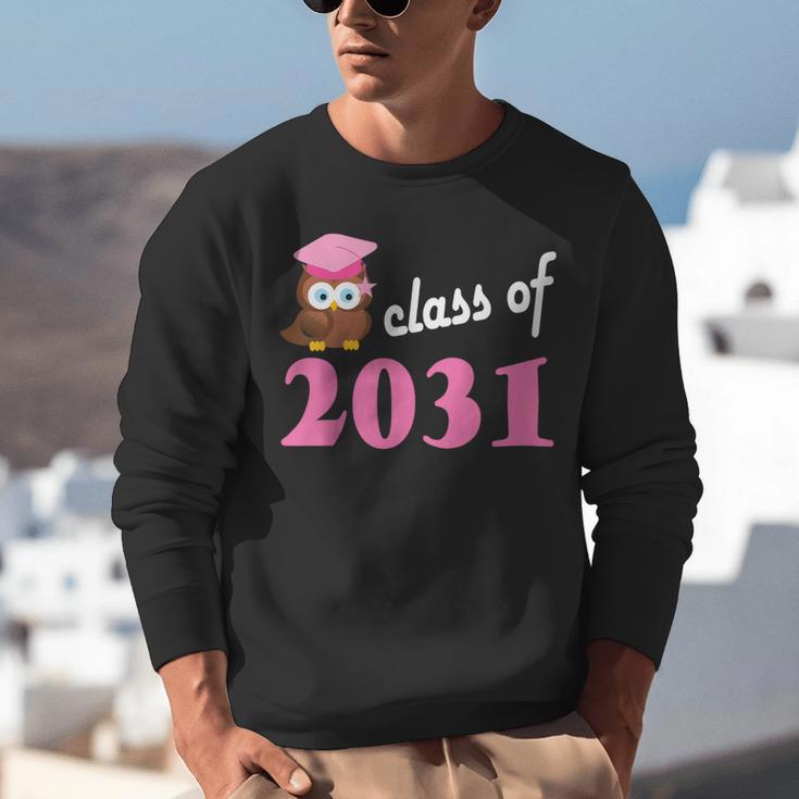 Kids Class Of 2031 Back To School Graduation T-Shirt Unisex Sweatshirt