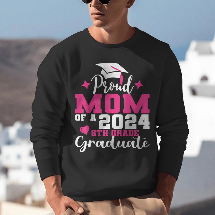 Proud Mom Of 2024 5th Grade Graduate Mother Graduation Unisex Sweatshirt