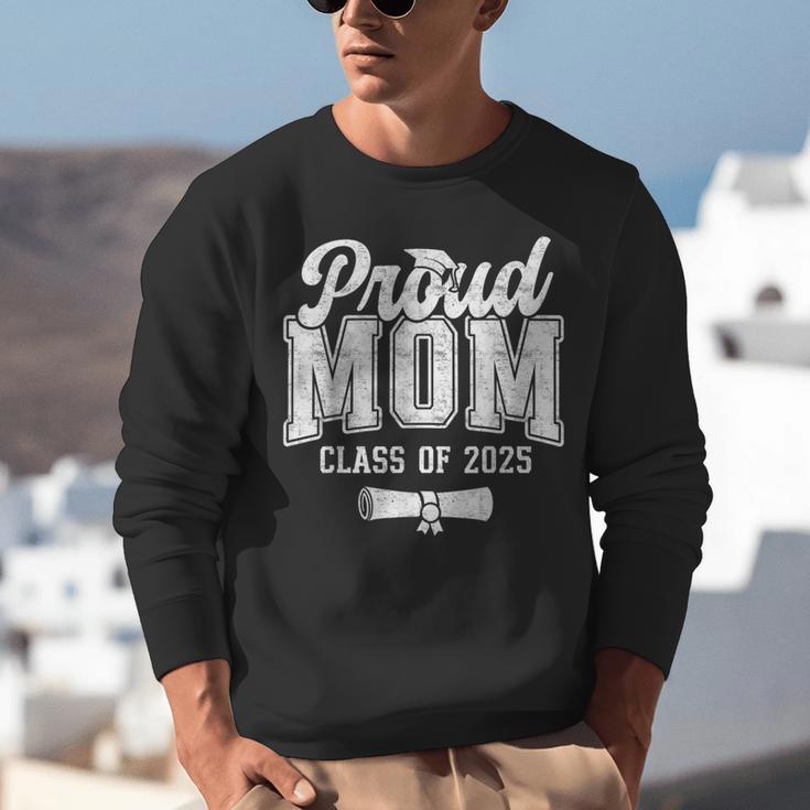 Proud Mom Of 2025 Graduate Senior Mom 25 Graduation Unisex Sweatshirt