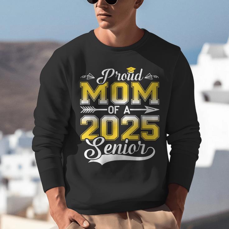 Proud Mom Of a 2025 Senior Graduate Graduation Unisex Sweatshirt