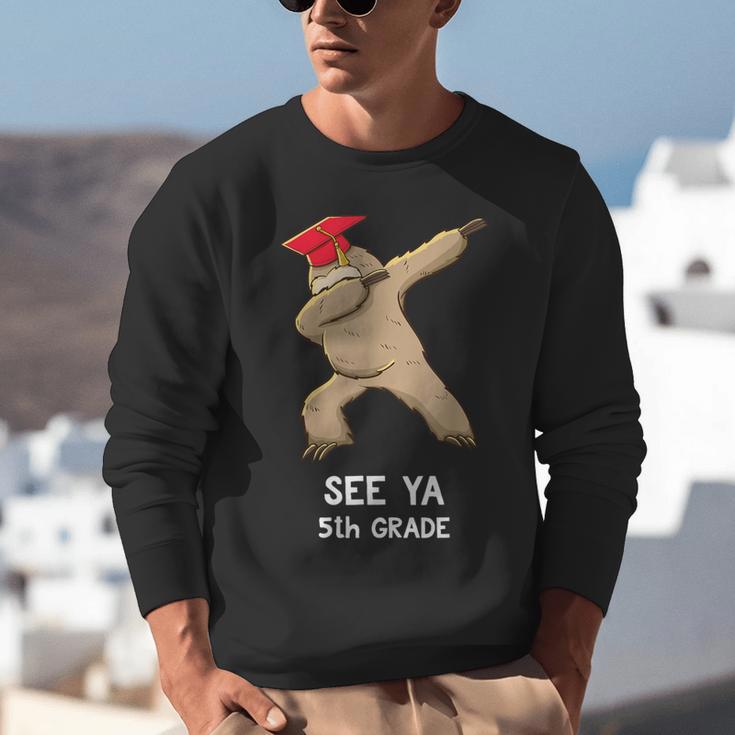 Sloth Dabbing 5th Grade Graduation Shirt Fifth Grade Grad Unisex Sweatshirt