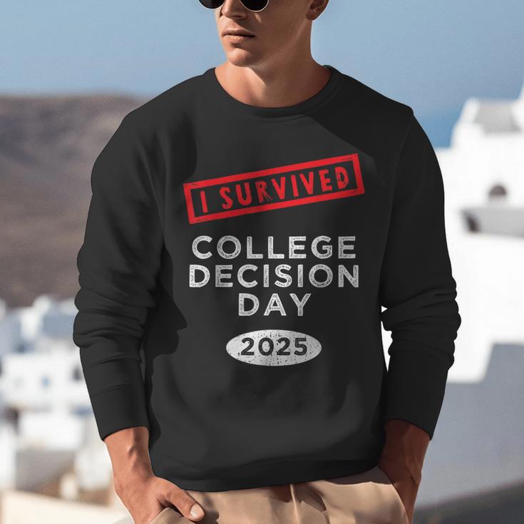 I Survived College Decision Day Graduation Class Of 25 Unisex Sweatshirt