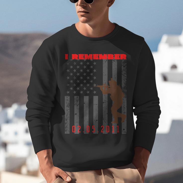 T-Shirt In Memory Of Soldiers Unisex Sweatshirt T-Shirt In Memory Of Soldiers Unisex Sweatshirt