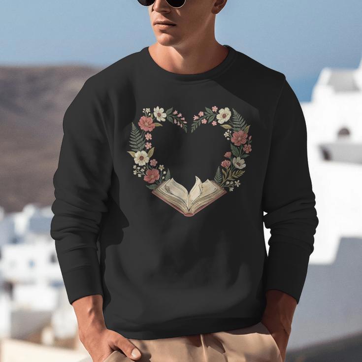 Vintage Book Lover Valentine Heart Unisex Sweatshirt