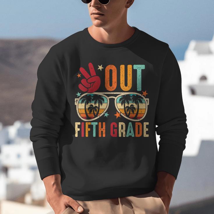 Vintage Peace Out 5th Grade Graduation Last Day Of School Unisex Sweatshirt
