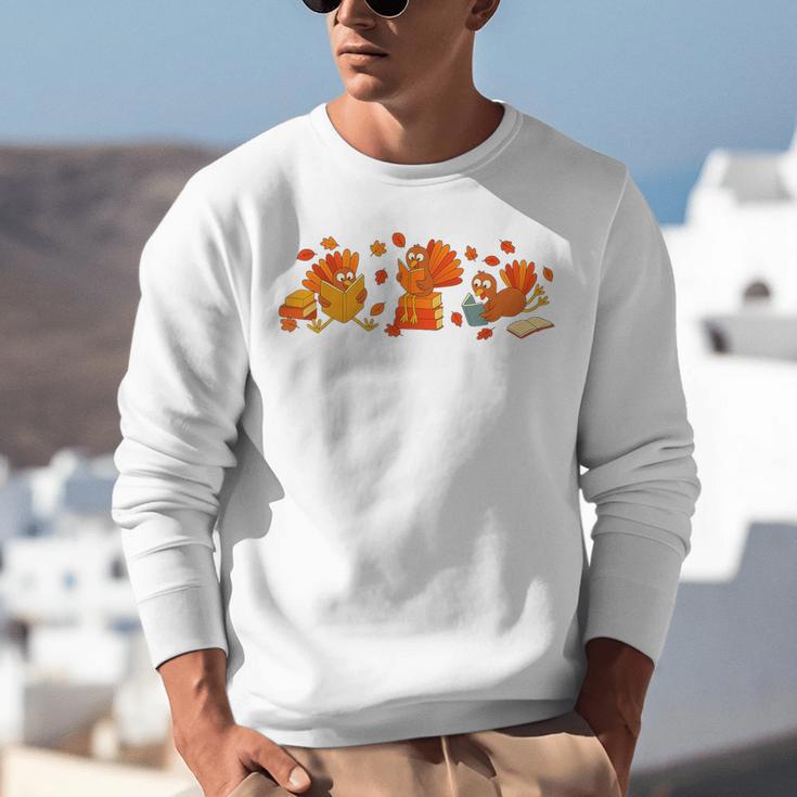 Cute Turkey Reading Book Librarian Bookworm Thanksgiving Men Unisex Sweatshirt