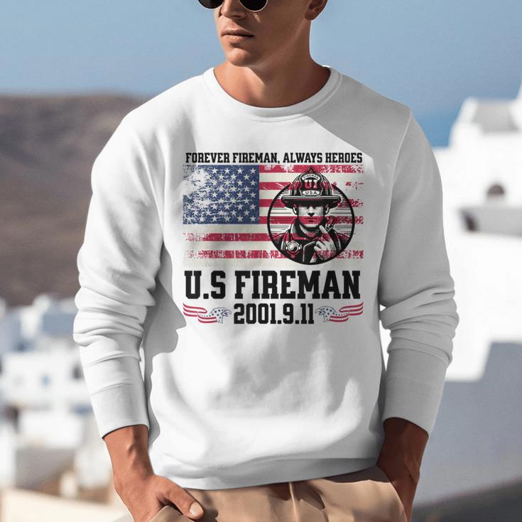 In Memory And Honor Of Firefighters Remembering 911 Unisex Sweatshirt