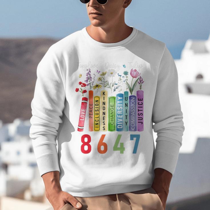 Subtle Floral Foxglove Daisy Tulip Book Lover Unisex Sweatshirt