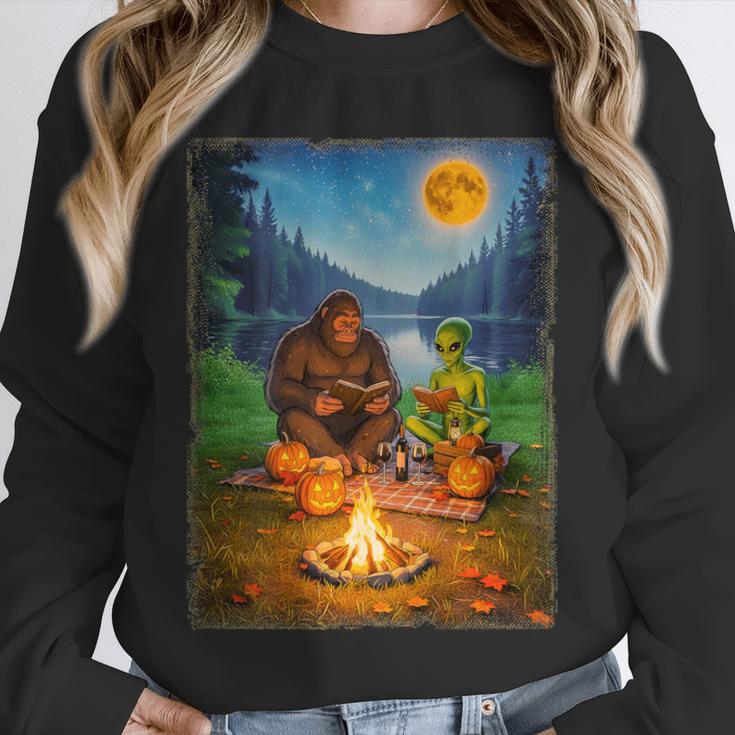 Bigfoot And Alien Reading Books Campfire Halloween Unisex Sweatshirt