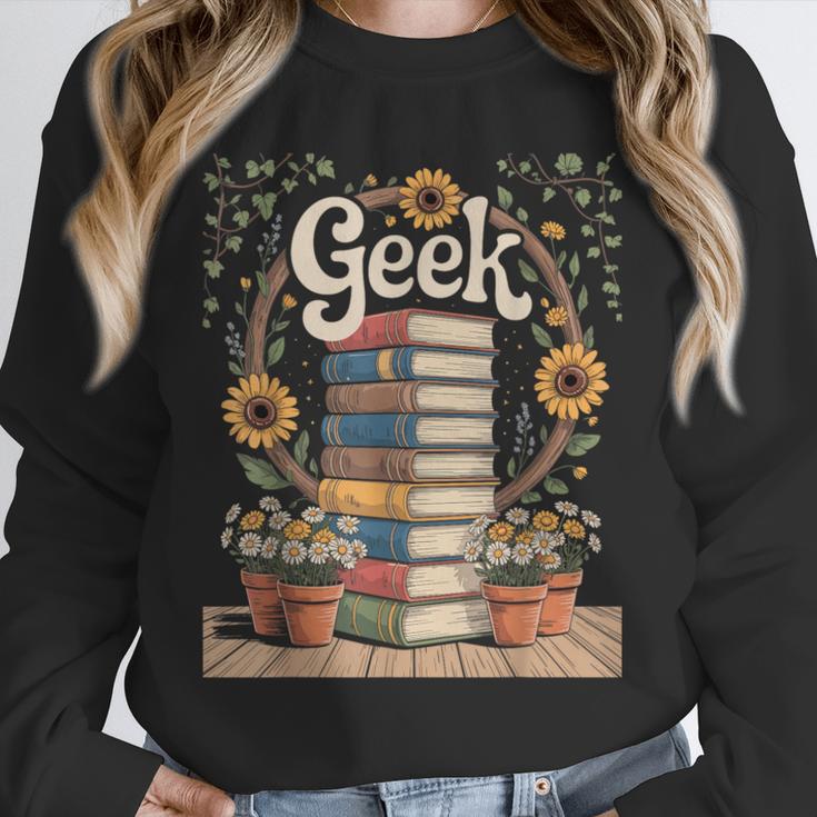 Books Geek Sunflower Floral Cute Vintage Books Reader Lover Unisex Sweatshirt Books Geek Sunflower Floral Cute Vintage Books Reader Lover Unisex Sweatshirt
