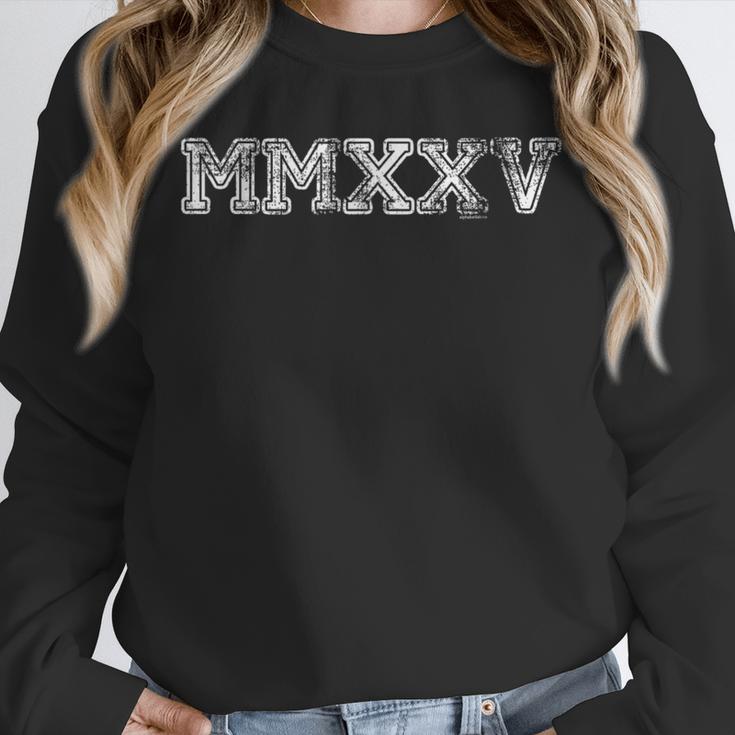Class Of 2025 MMXXV Graduation Spirit Vintage Senior 2025 Unisex Sweatshirt