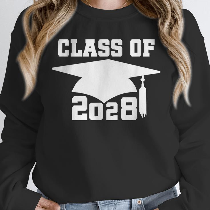 Class Of 2028 T-Shirt School Graduation Pride Tee Unisex Sweatshirt
