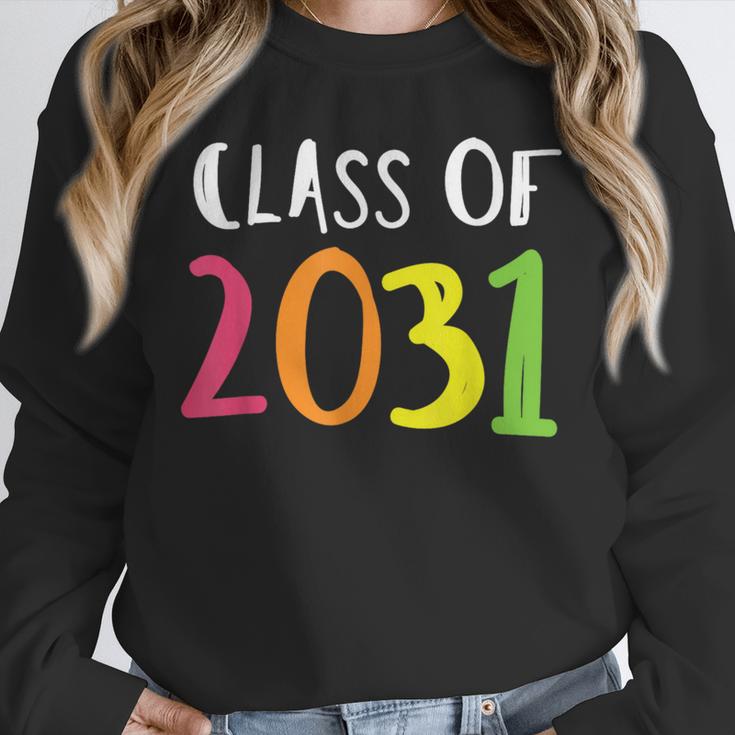 Class Of 2031 Kindergarten Graduation Back To School T-Shirt Unisex Sweatshirt