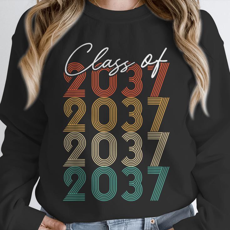 Class Of 2037 Vintage Kindergarten To Graduation Unisex Sweatshirt