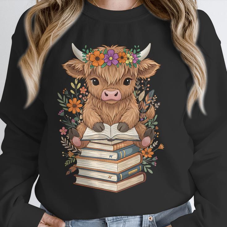 Cute Baby Highland Cow Reading Book Librarian Bookworm Unisex Sweatshirt Cute Baby Highland Cow Reading Book Librarian Bookworm Unisex Sweatshirt