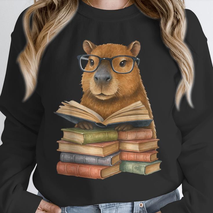 Cute Capybara Reading Books Animal Capybara Bookworms Unisex Sweatshirt Cute Capybara Reading Books Animal Capybara Bookworms Unisex Sweatshirt