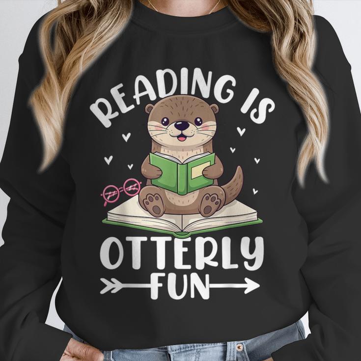 Cute Otter Reading Book Lover Sea Otters Animal Lover Unisex Sweatshirt