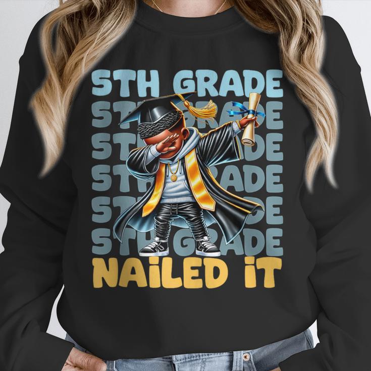 Dabbing Graduation Boy 5th Grade Nailed It Class Of 2025 Unisex Sweatshirt