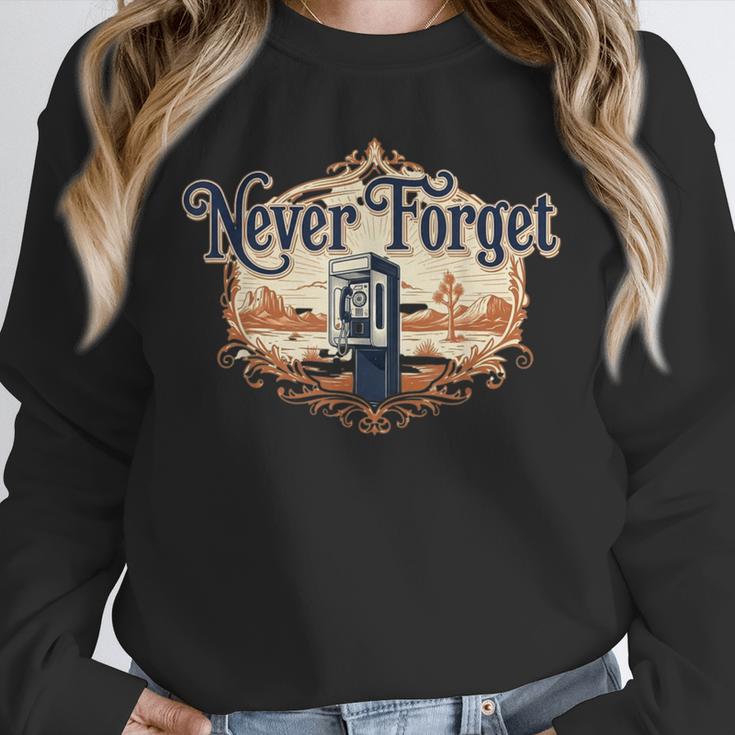 Never Forget Payphones – Retro Humor Nostalgia Graphic Unisex Sweatshirt