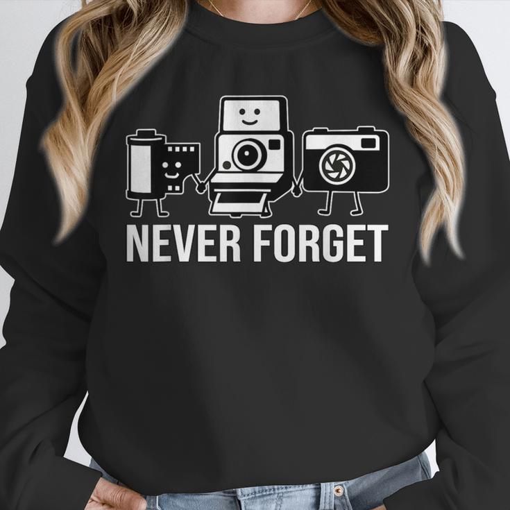 Never Forget Retro Camera Photography Nostalgia Unisex Sweatshirt