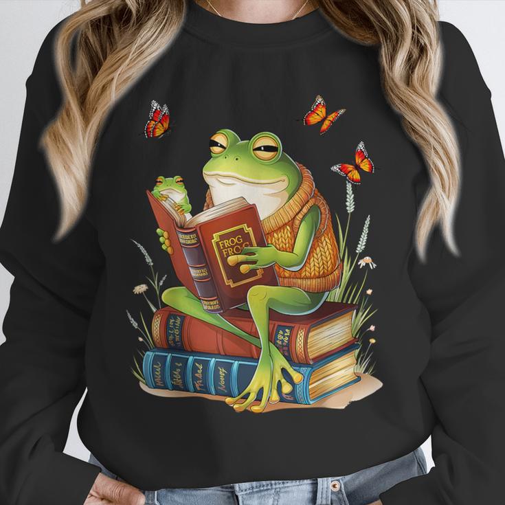Frog & Toad Fishing Vintage Classic Book Frog Reading Book Unisex Sweatshirt