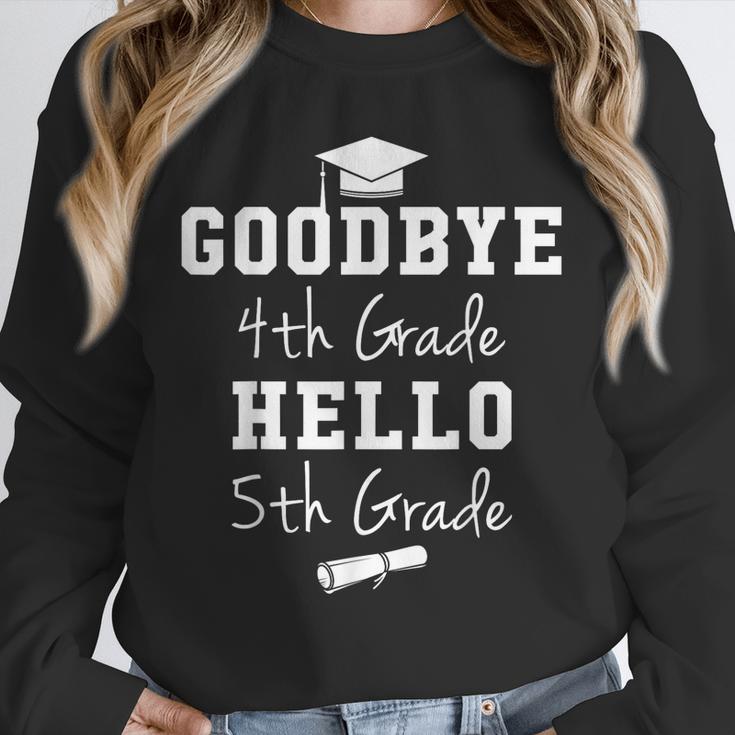 Goodbye Fourth Grade Hello Fifth Grade Graduation T-Shirt Unisex Sweatshirt