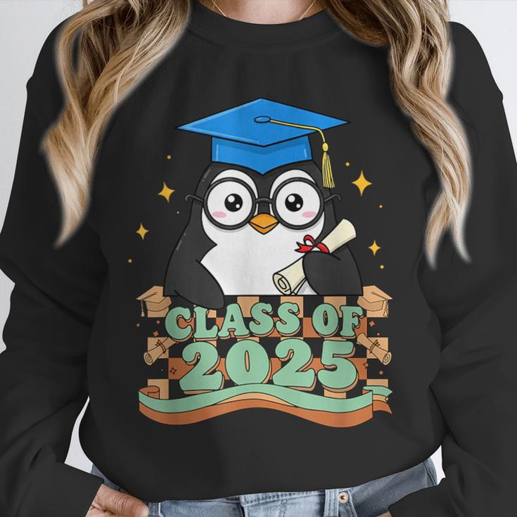 Graduate Penguin Class Of 2025 Kids Graduation Unisex Sweatshirt