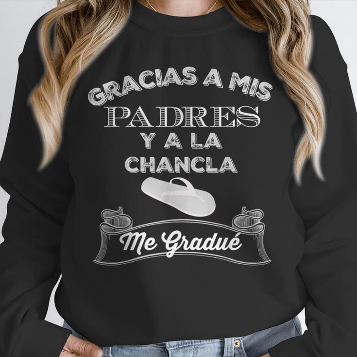 Graduation s Gracias a Mis Padres y a La Chancla Unisex Sweatshirt