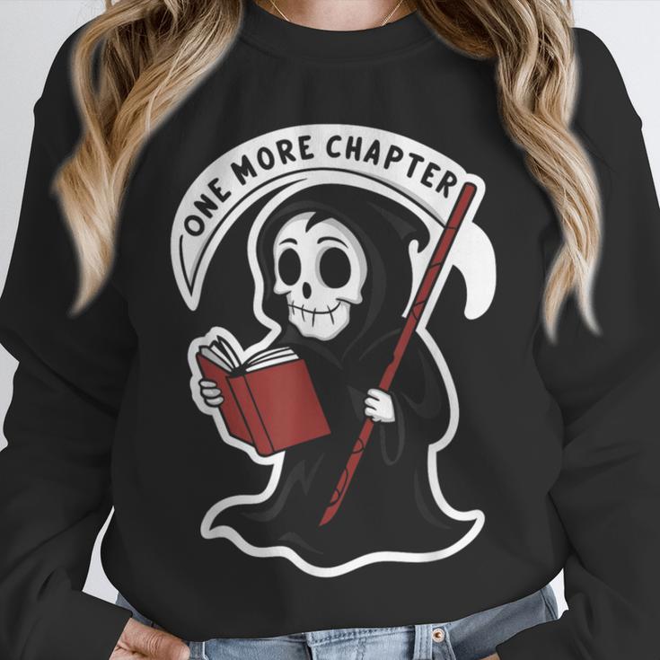 Grim Reaper Bookworm Cute Book Reading Halloween Unisex Sweatshirt
