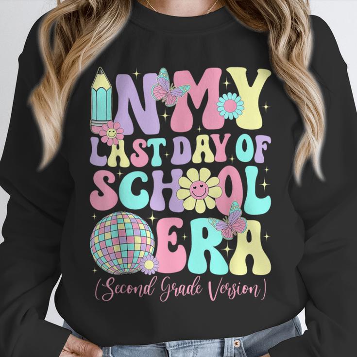 Groovy In My Last Day Of School Era Second Grade Graduation Unisex Sweatshirt