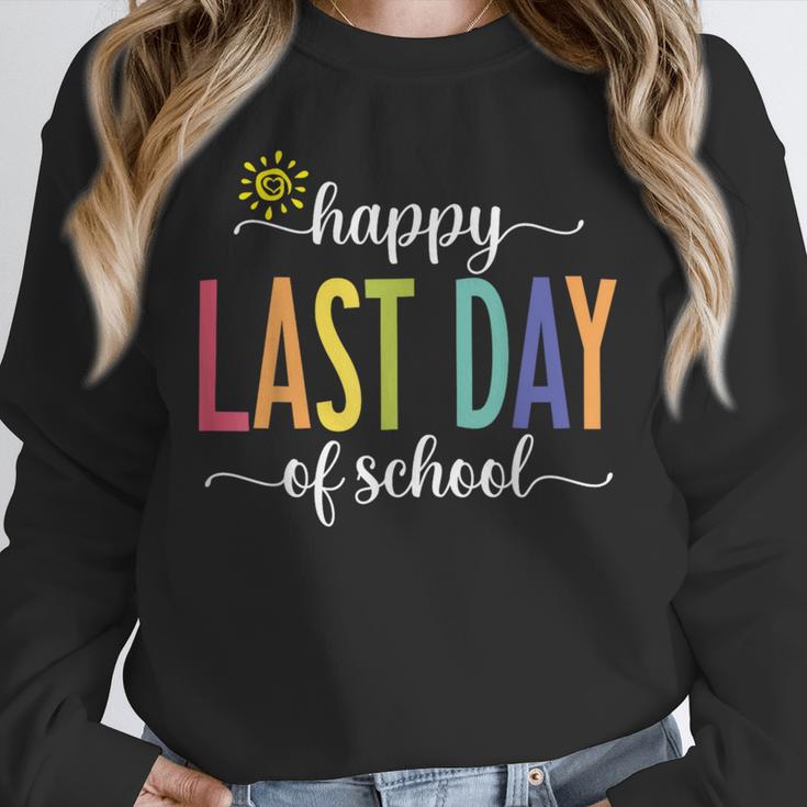 Happy Last Day Of School Women Teachers School Graduation Unisex Sweatshirt