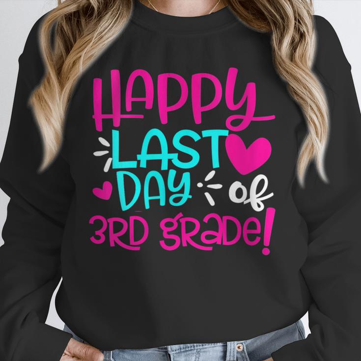 Happy Last Day Of Third 3rd Grade Teacher Student Graduation Unisex Sweatshirt