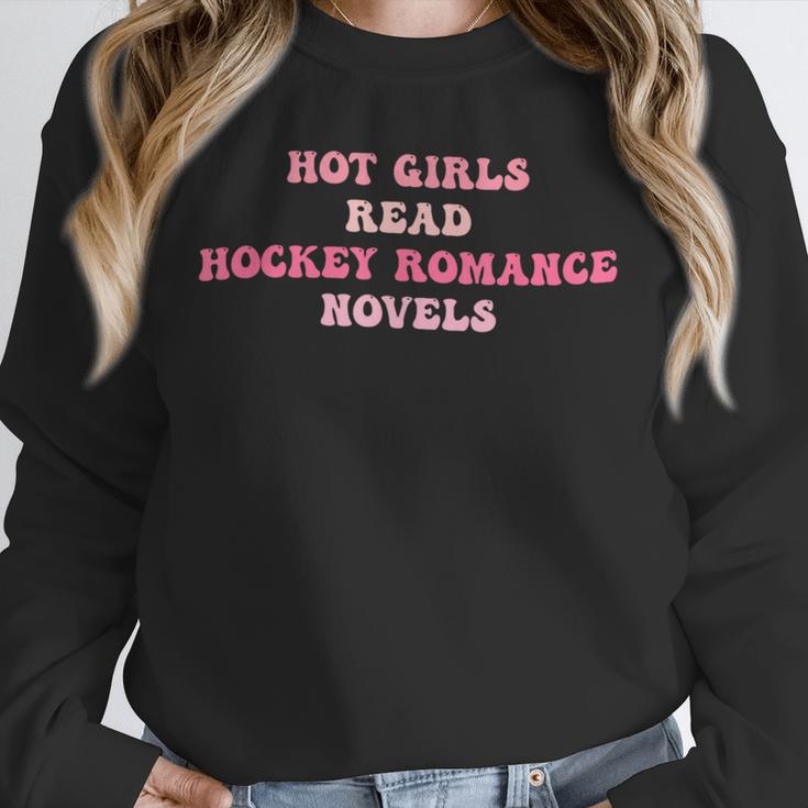 Hot Girls Read Hockey Romance Novels Book Lovers Unisex Sweatshirt Hot Girls Read Hockey Romance Novels Book Lovers Unisex Sweatshirt