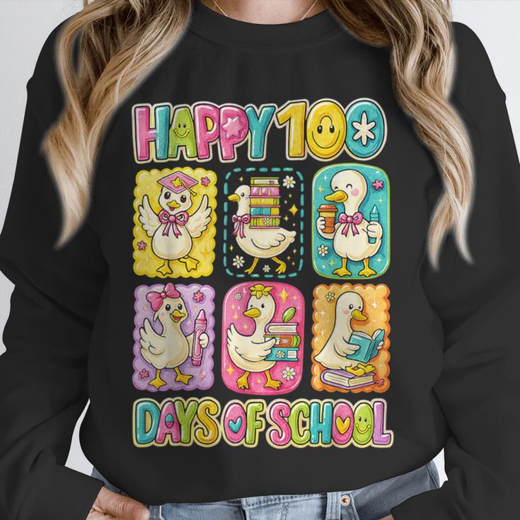 HUGvyn Happy 100 Days Of School Teacher Goose Preppy Books Unisex Sweatshirt