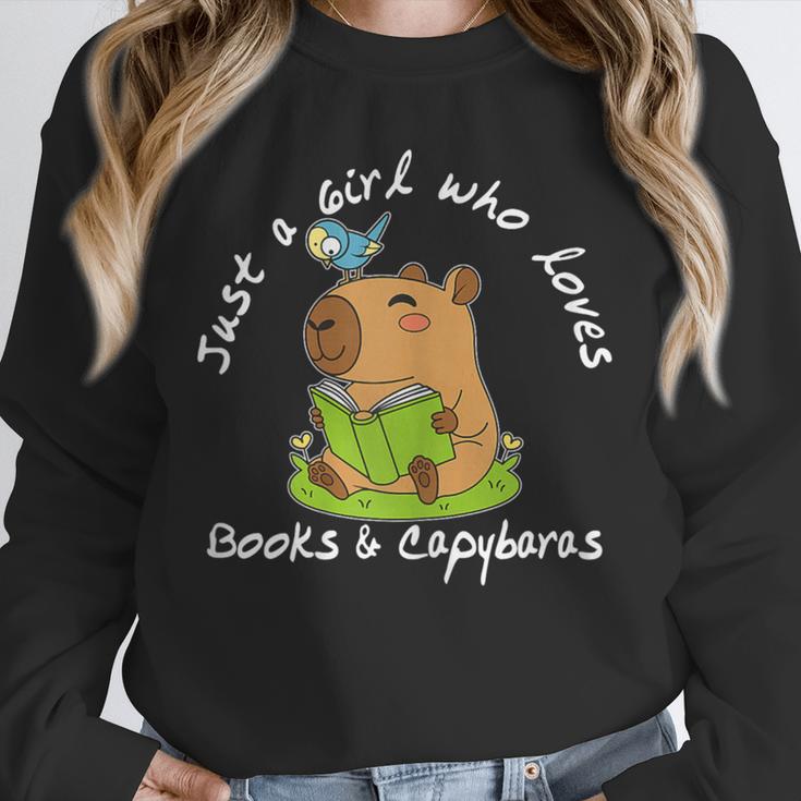 Just a Girl Who Loves Books And Capybaras Unisex Sweatshirt