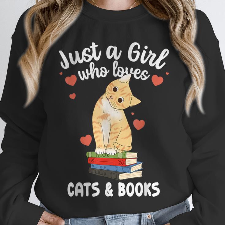 Just a Girl Who Loves Cats And Books Reading Cat & Bookworm Unisex Sweatshirt