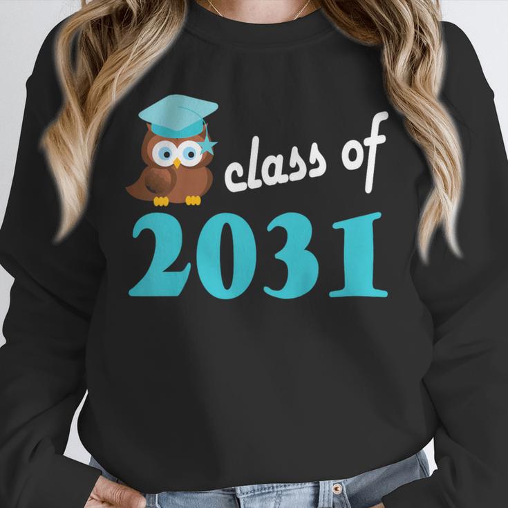 Kids Class Of 2031 Graduation Year T-Shirt Back To School Unisex Sweatshirt