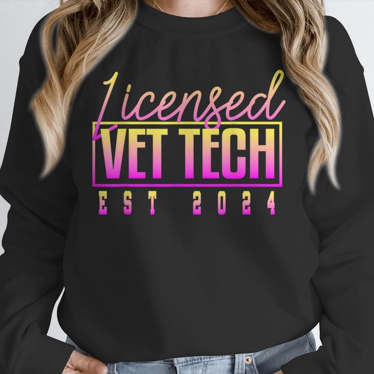Licensed Vet Tech Veterinary Technician Graduation 2024 Unisex Sweatshirt
