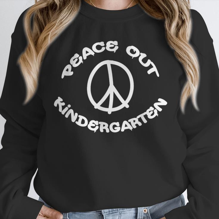 Peace Out KindergartenShirt For School Graduation Unisex Sweatshirt