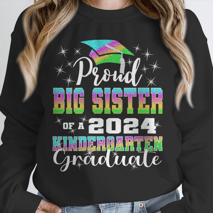 Proud Big Sister Of Kindergarten Graduate 2024 Graduation Unisex Sweatshirt