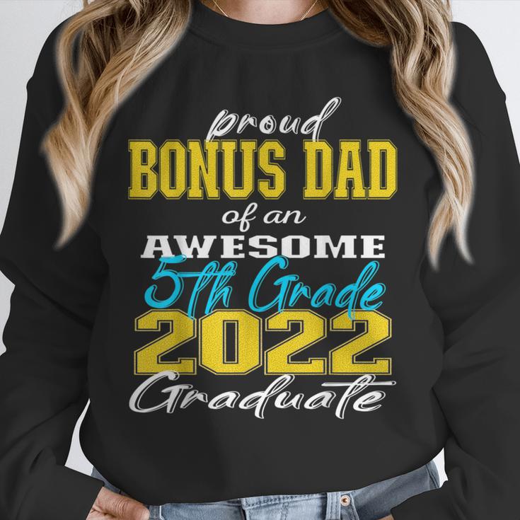 Proud Bonus Dad Of 5th Grade Graduate 2022 Family Graduation Unisex Sweatshirt