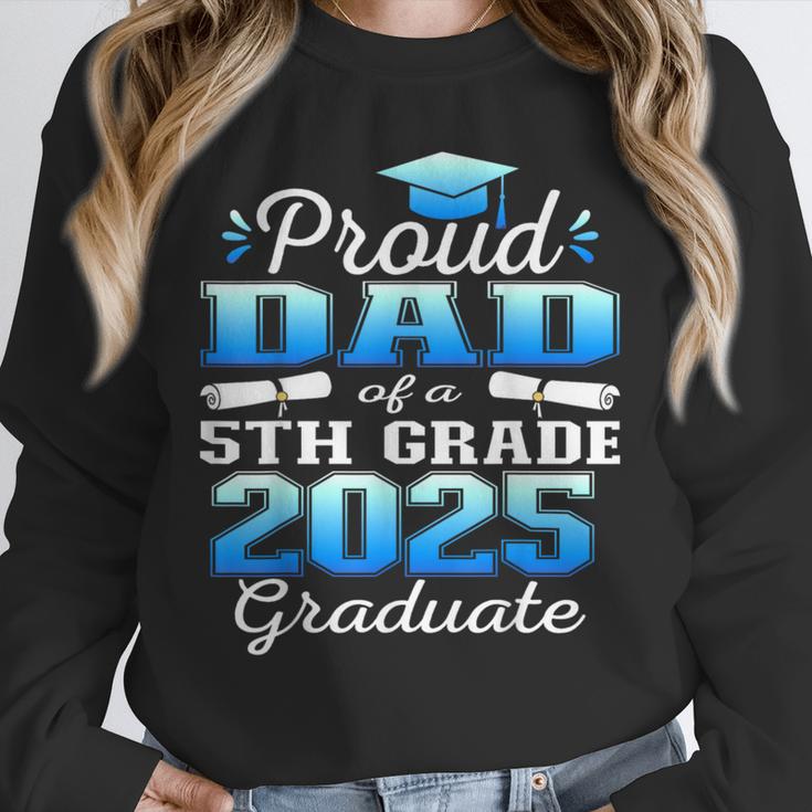 Proud Dad Of 5th Grade Graduate 2025 Elementary Graduation Unisex Sweatshirt