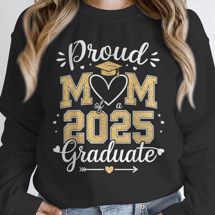 Proud Mom Of a 2025 Graduate Class Of 2025 Graduation Unisex Sweatshirt