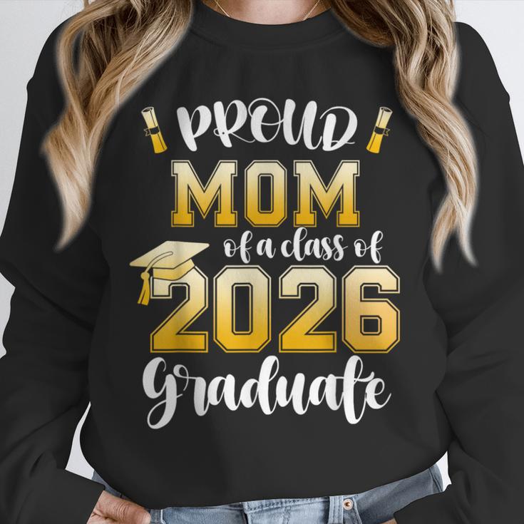 Proud Mom Of a Class Of 2026 Graduate Graduation 2026 Women Unisex Sweatshirt