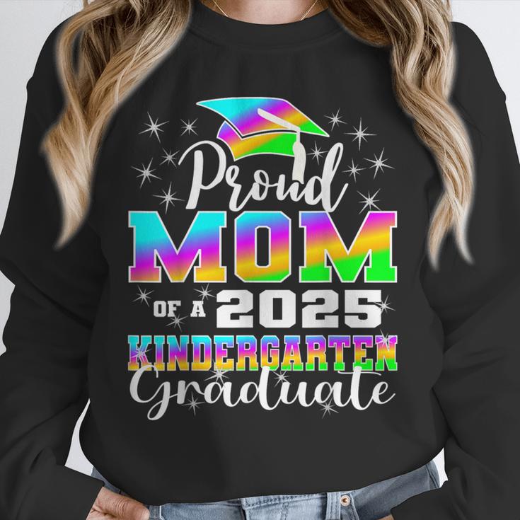 Proud Mom Of Kindergarten Graduate 2025 Graduation Mom Unisex Sweatshirt