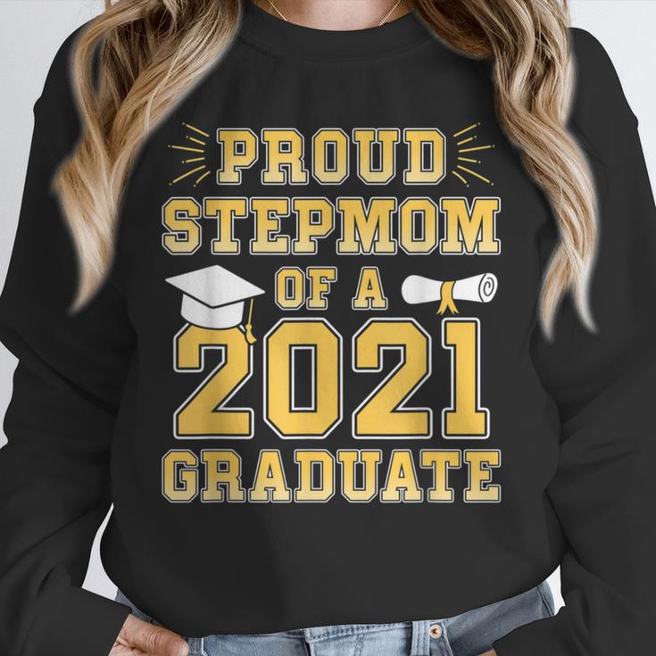 Proud Stepmom Of a 2021 Graduate School Graduation Party Unisex Sweatshirt