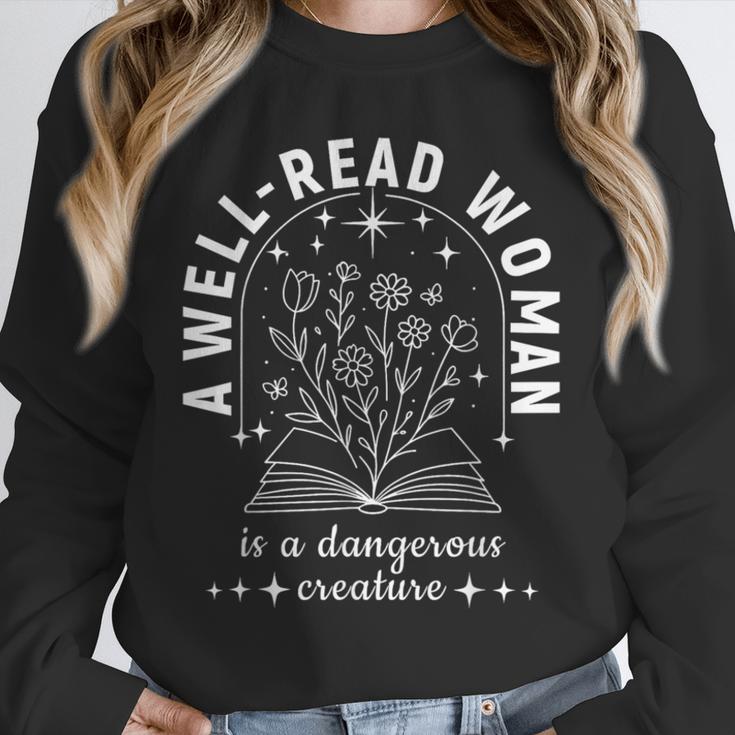 A Well Read Woman Book Lover Literary Quote Unisex Sweatshirt
