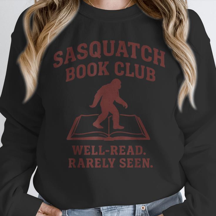 Sasquatch Book Club Bigfoot Reading Cryptid Vintage Unisex Sweatshirt